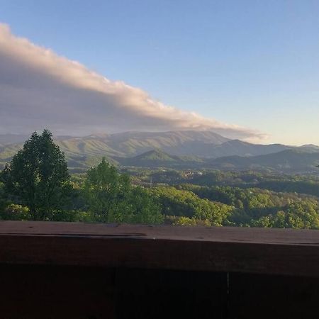 세비어빌 Yogi'S Den: Breathtaking Views! 3 Min To Dollywood, On 1 Acre! 빌라 외부 사진