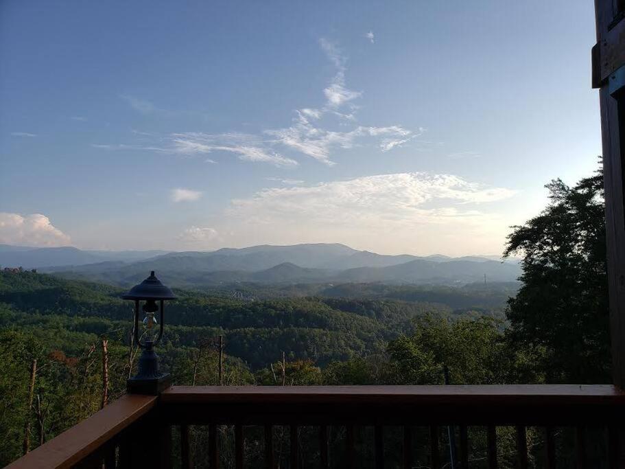 세비어빌 Yogi'S Den: Breathtaking Views! 3 Min To Dollywood, On 1 Acre! 빌라 외부 사진