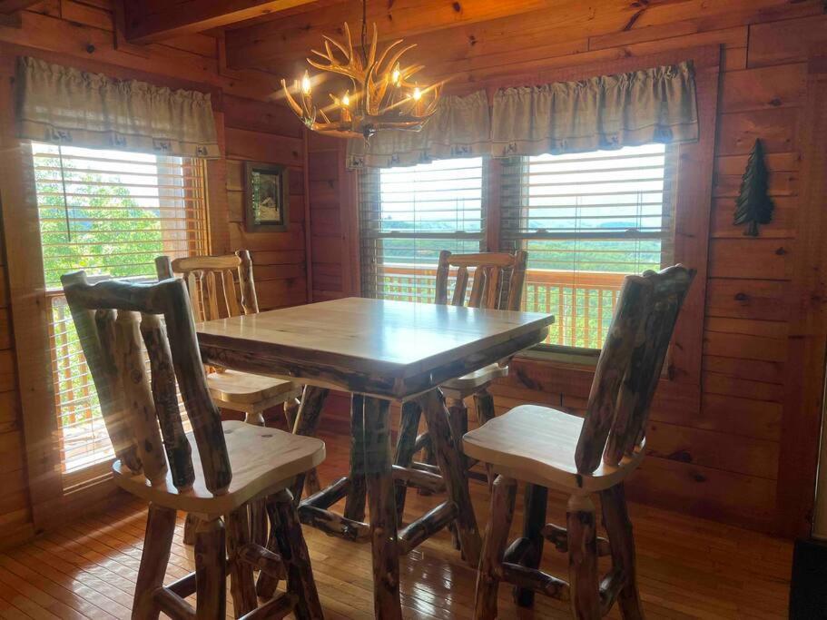 세비어빌 Yogi'S Den: Breathtaking Views! 3 Min To Dollywood, On 1 Acre! 빌라 외부 사진