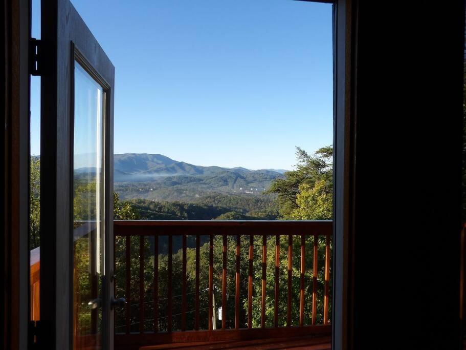 세비어빌 Yogi'S Den: Breathtaking Views! 3 Min To Dollywood, On 1 Acre! 빌라 외부 사진